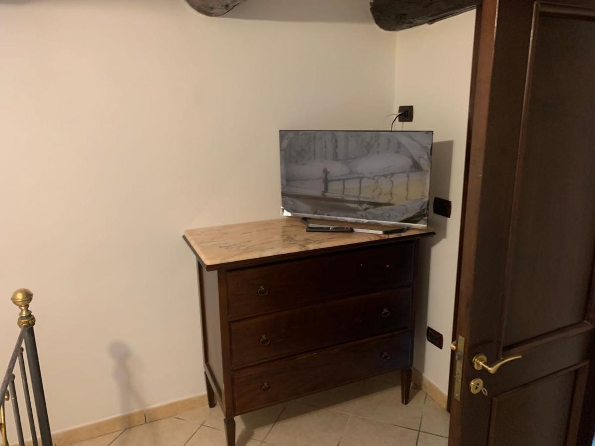 Alleria Napels Buitenkant foto